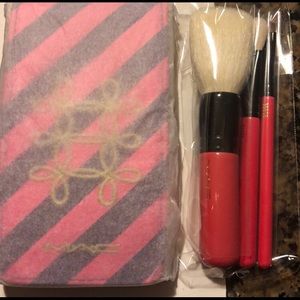 MAC Cosmetics Makeup - Mac brush set MAC Cosmetics Makeup - Mac brush set